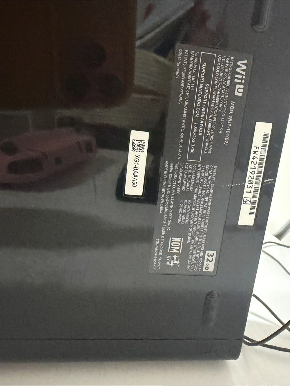 Nintendo Wii U Pink GamePad with Accessories